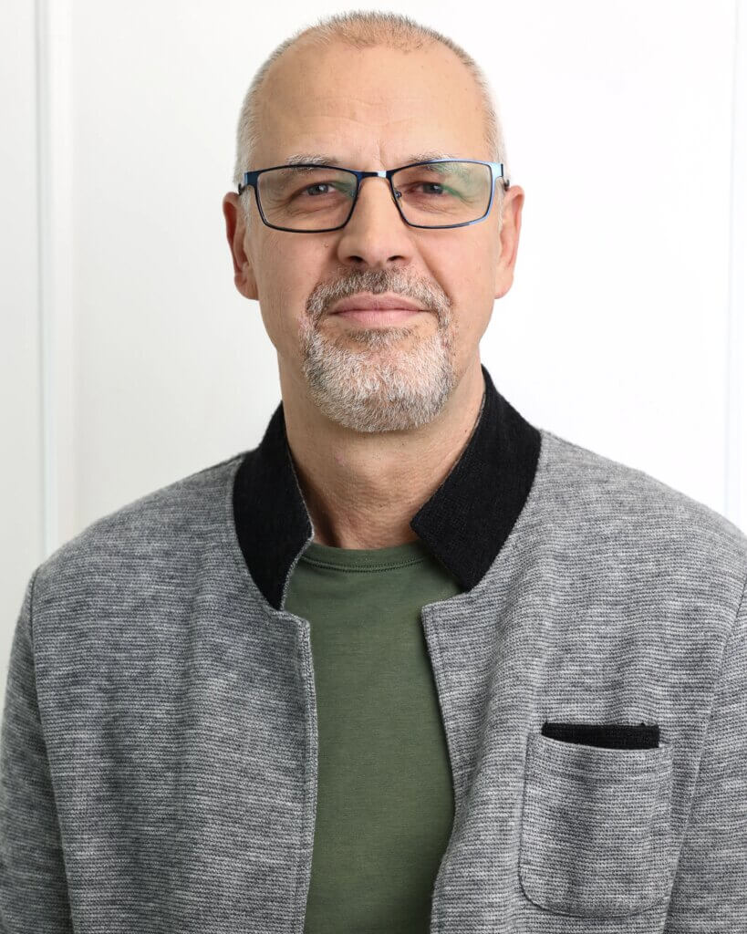 Octavian Nastase digital marketing consultant Oakville