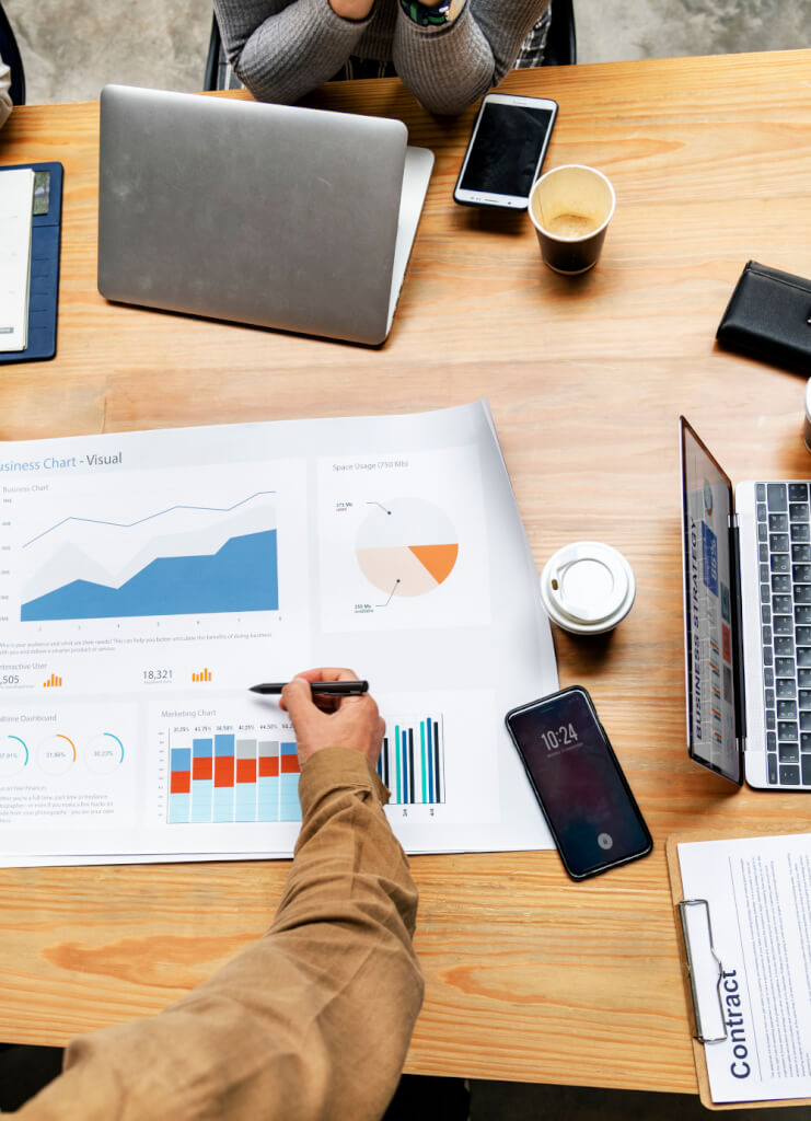 achievement-analysis-brainstorming-business-business-plan-caucasian